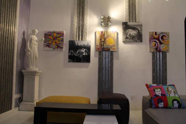 City Centre With 3 Bed Rooms Chez Claude เวโรนา ภายนอก รูปภาพ